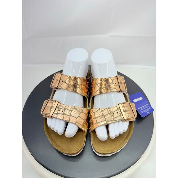 Birkenstock Arizona Copper
Gator Gleam Two-Strap Sandals Copper Size 7 US 38 EU - Picture 3 of 10